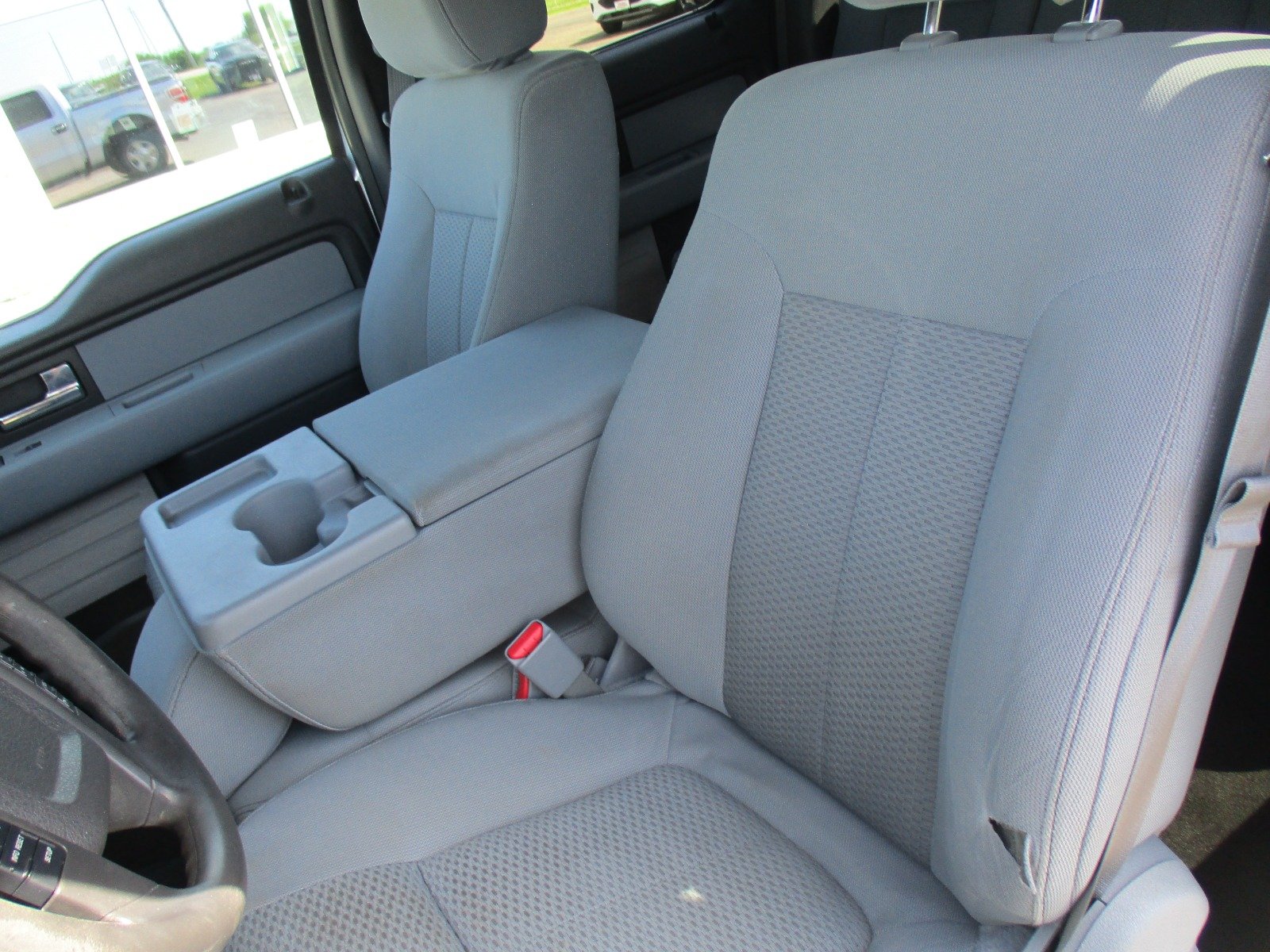 Used 2014 SILVER Ford Fx4 image 12