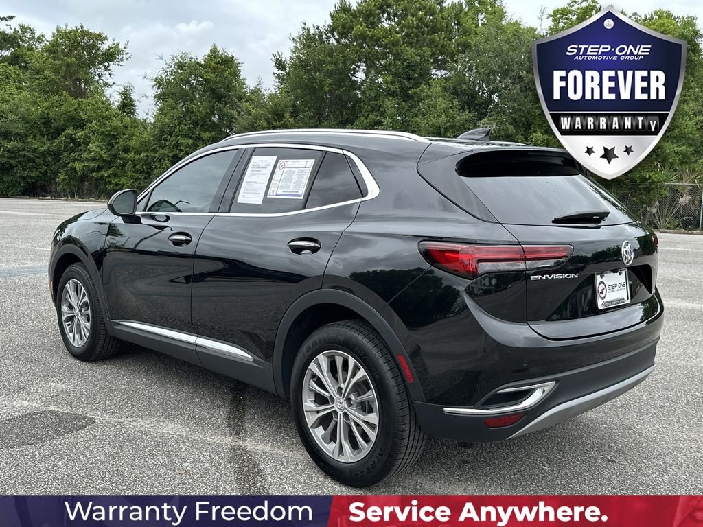 Used 2023 Black Buick Preferred image 5