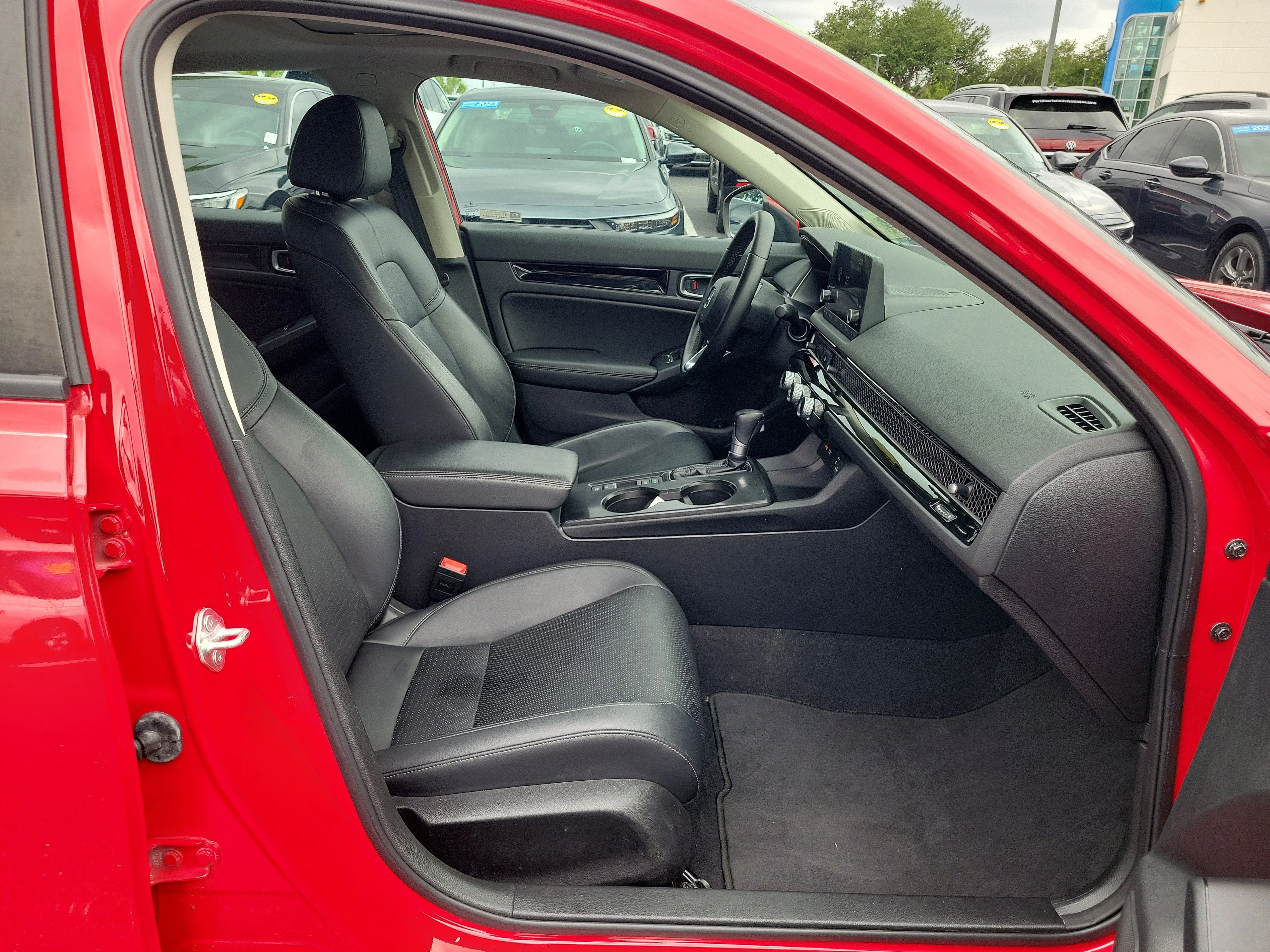 2022 Honda Civic Hatchback EX-L - Photo 44