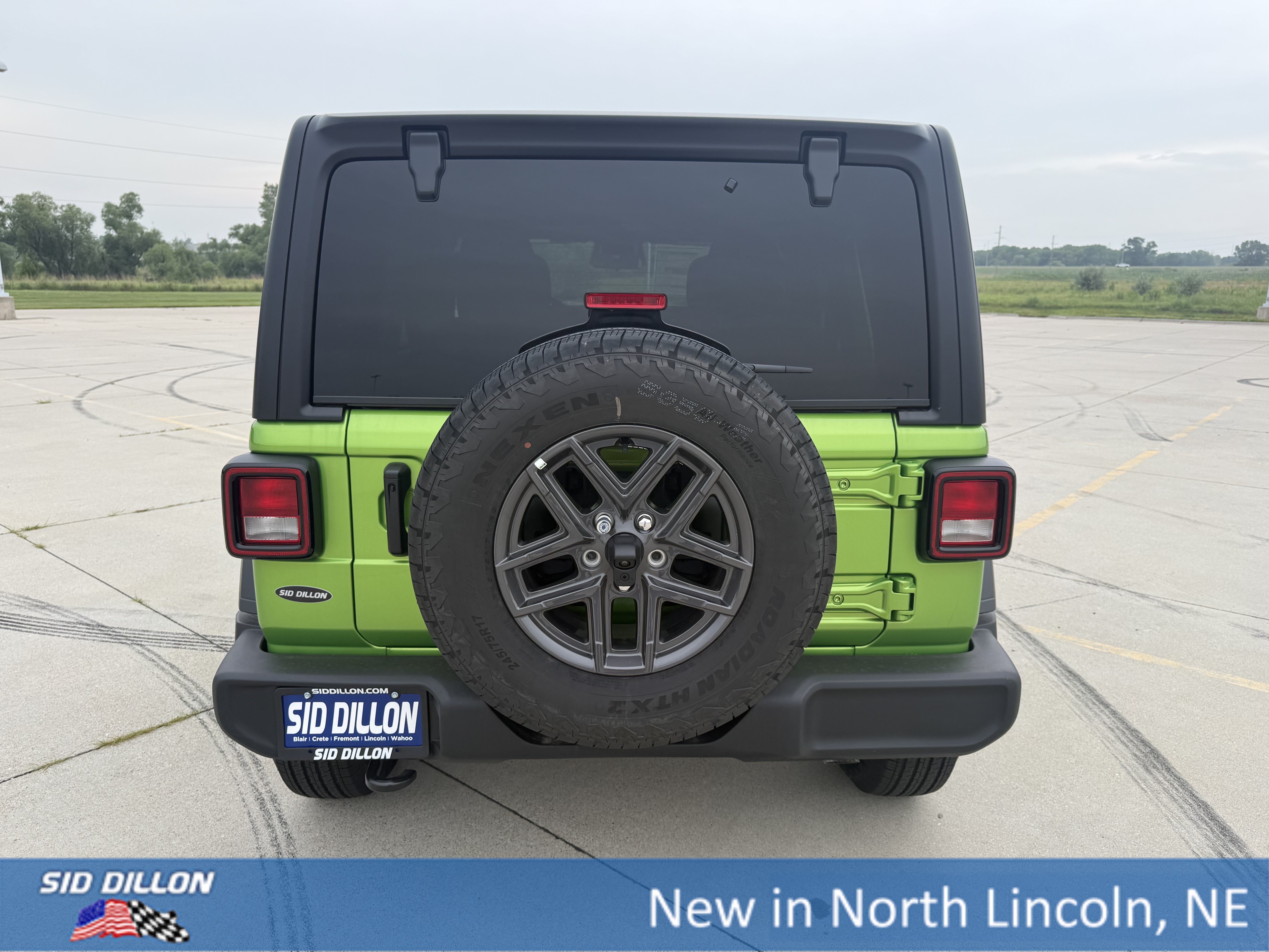 New 2026 Mojito Clear-Coat Exterior Paint Jeep Sport S image 4