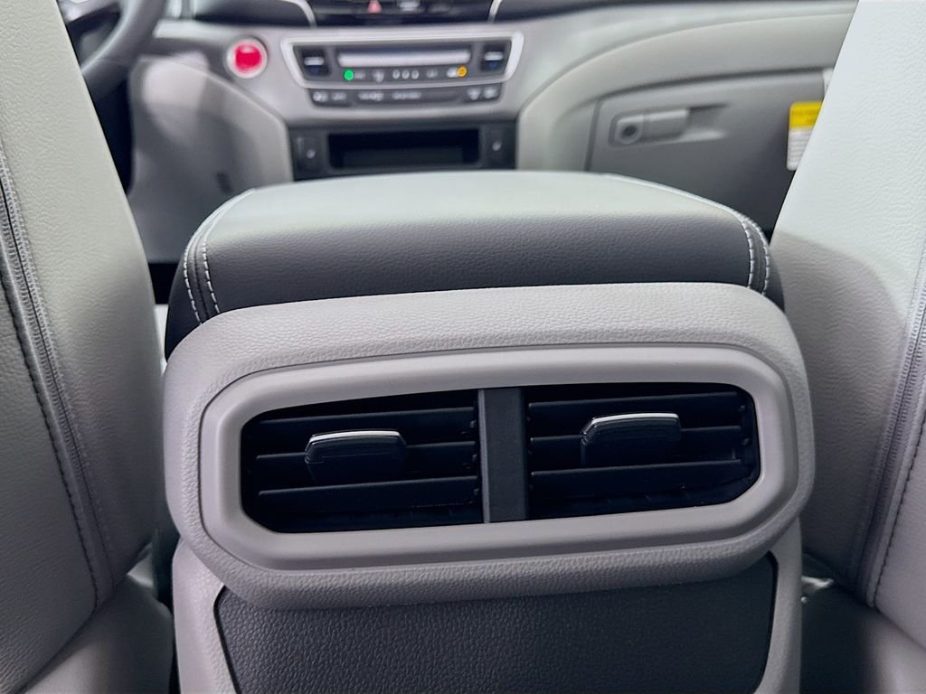New 2026 Platinum White Pearl Honda RTL image 36
