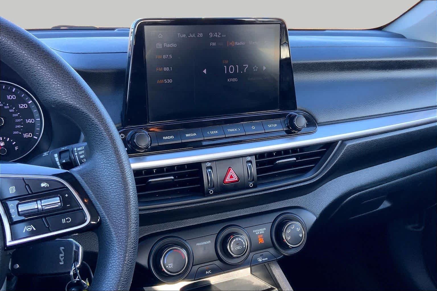 Pre-Owned 2024 Kia Forte LXS