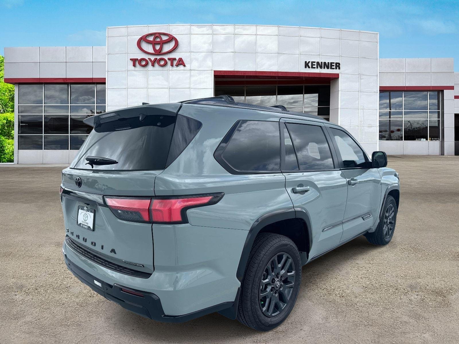 Used 2026 Lunar Rock Toyota Platinum image 6