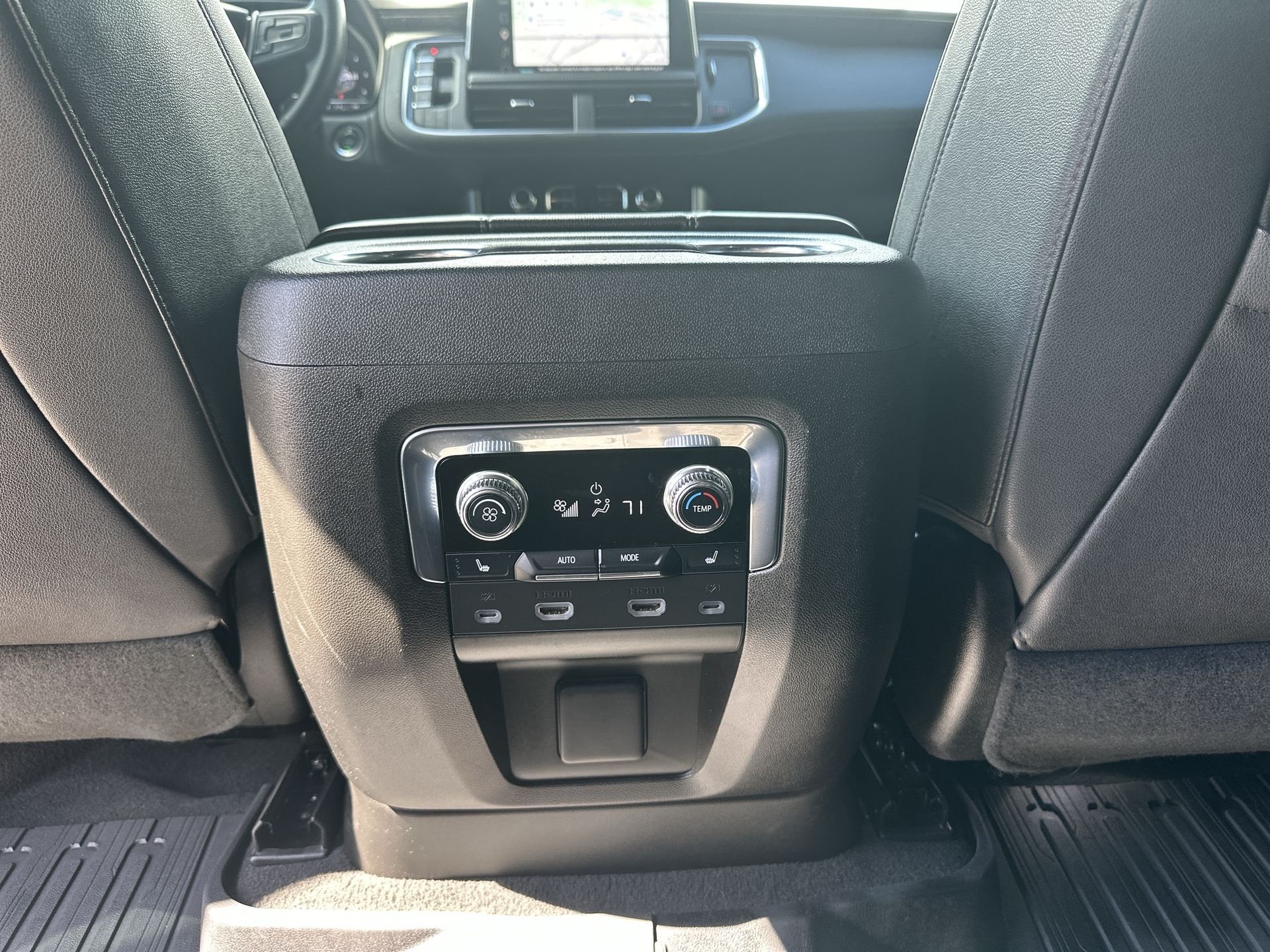 2023 GMC Yukon SLT - Photo 22