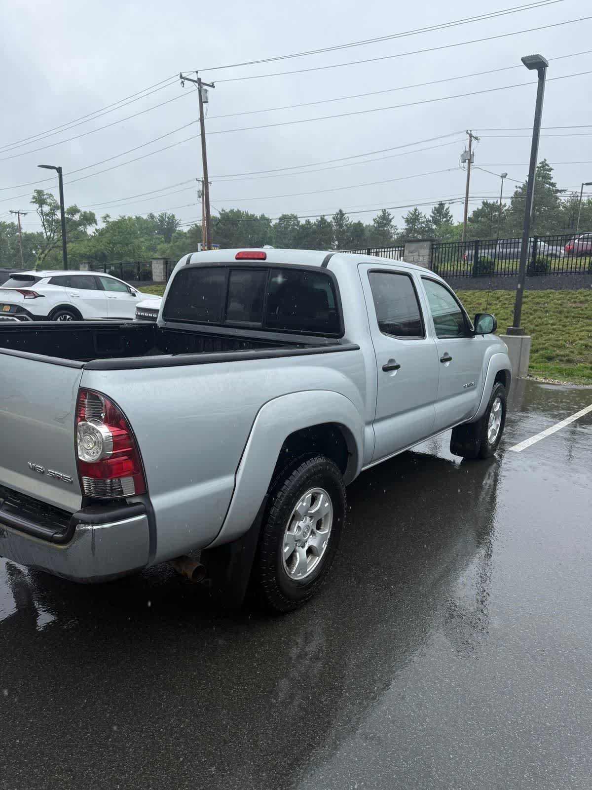 Used 2009 Silver Streak Mica Toyota  image 5