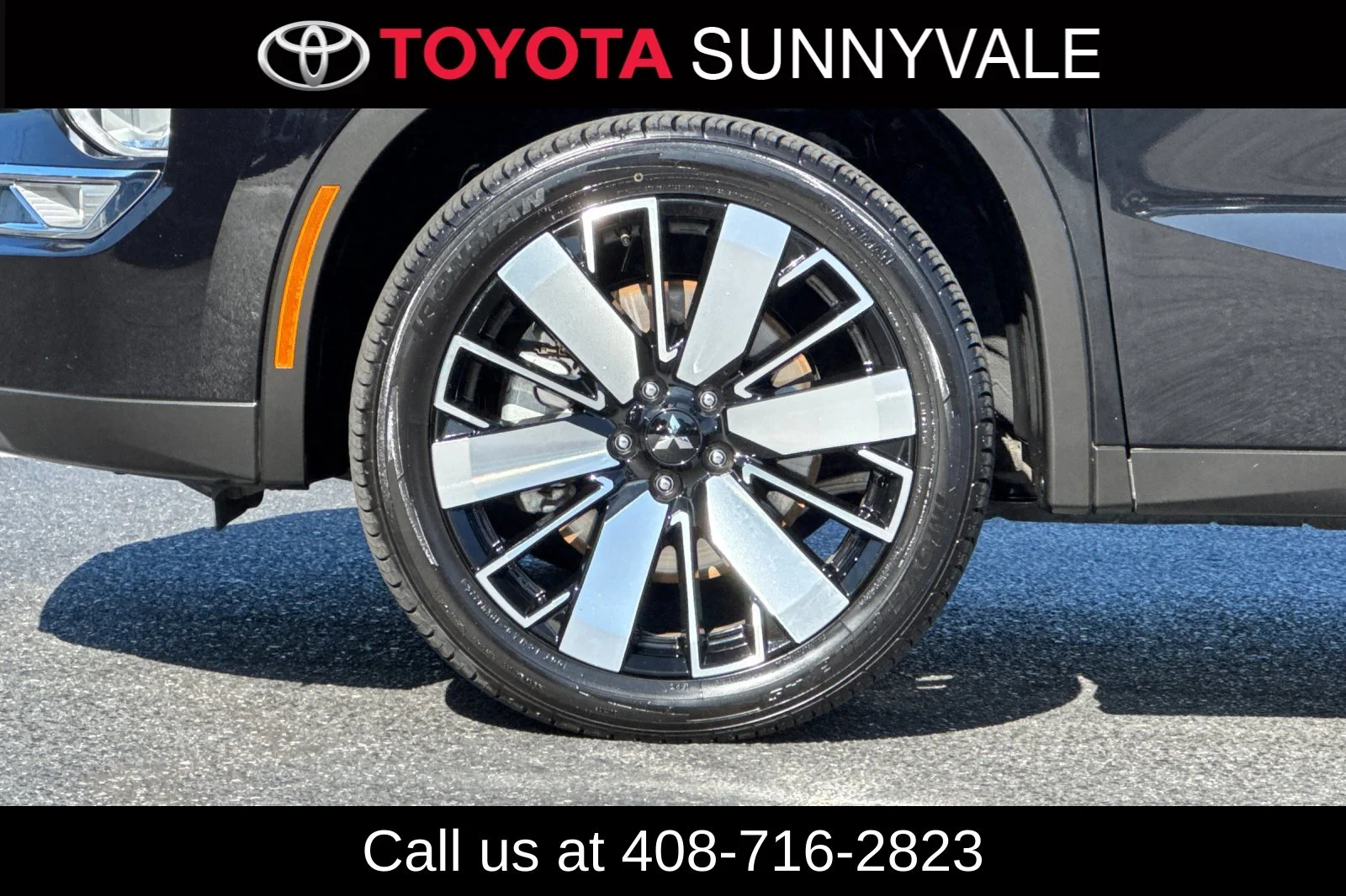 Used 2025 Black Mitsubishi SE image 24