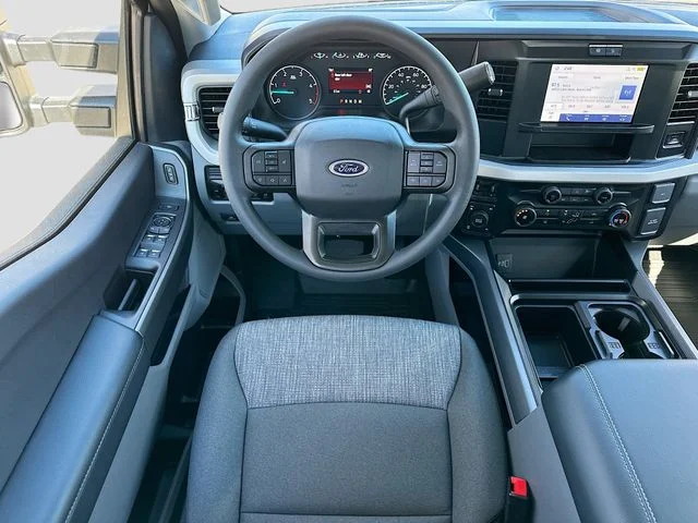 New 2026 Oxford White Ford XLT image 15