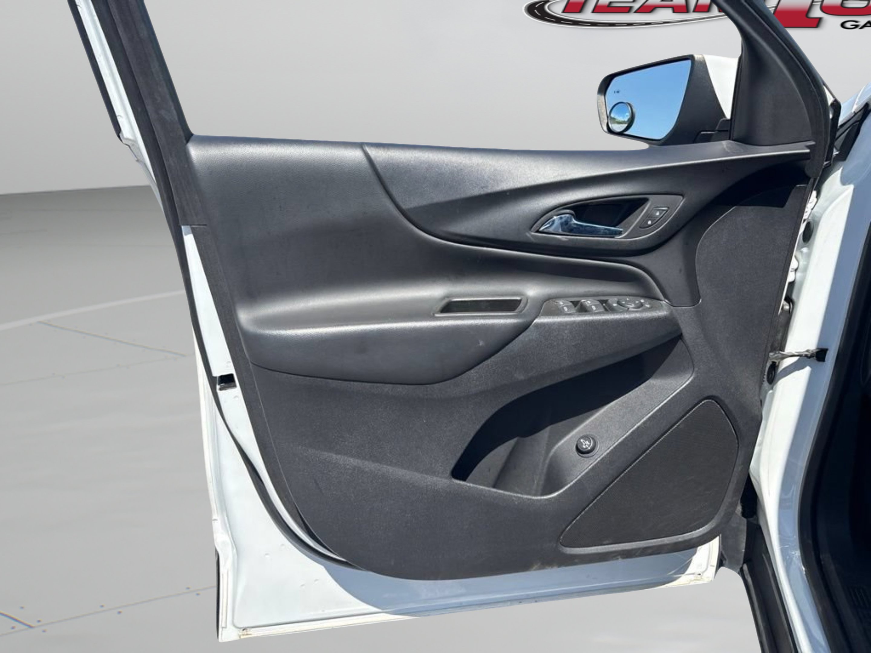 Used 2022 Summit White Chevrolet LT image 19