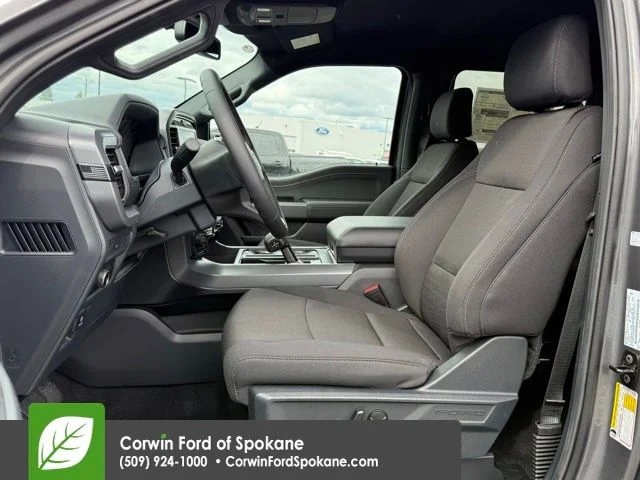 New 2026 Carbonized Gray Metallic Ford XLT image 2