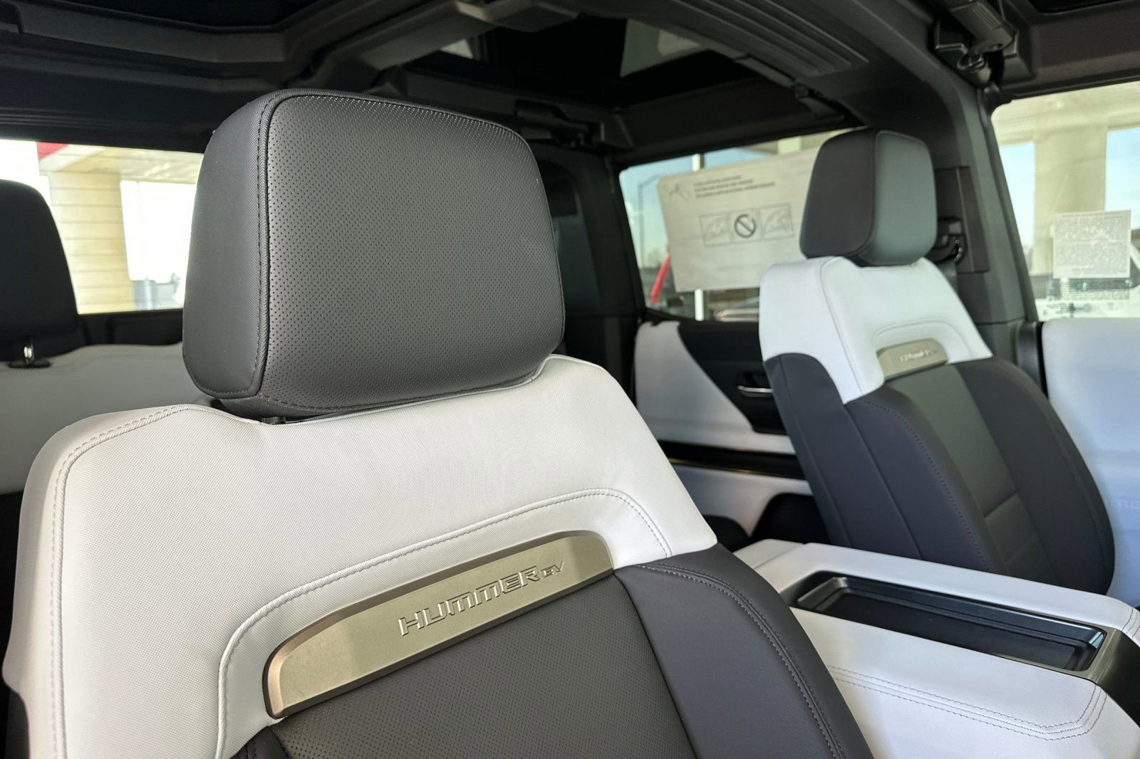 2025 GMC HUMMER EV 3X - Photo 17