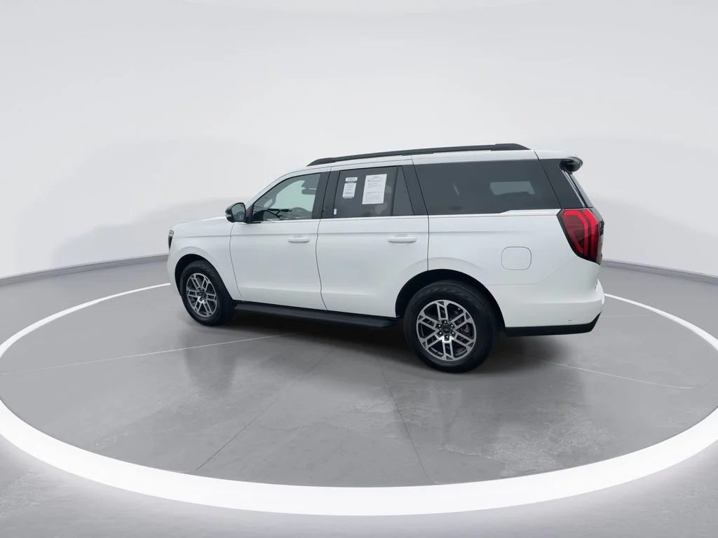 Used 2025 White Ford Active image 6
