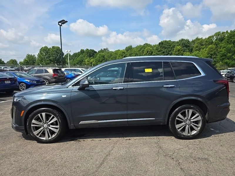 Used 2020 Gray Cadillac Premium Luxury image 4