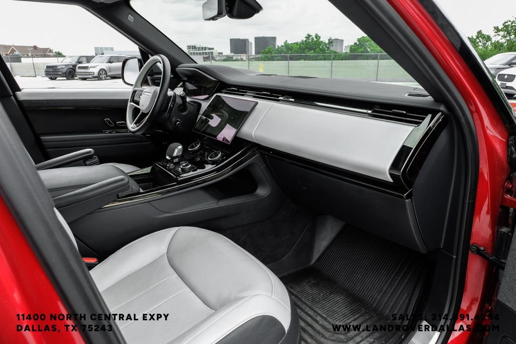 Used 2023 Firenze Red Metallic Land Rover SE Dynamic image 16