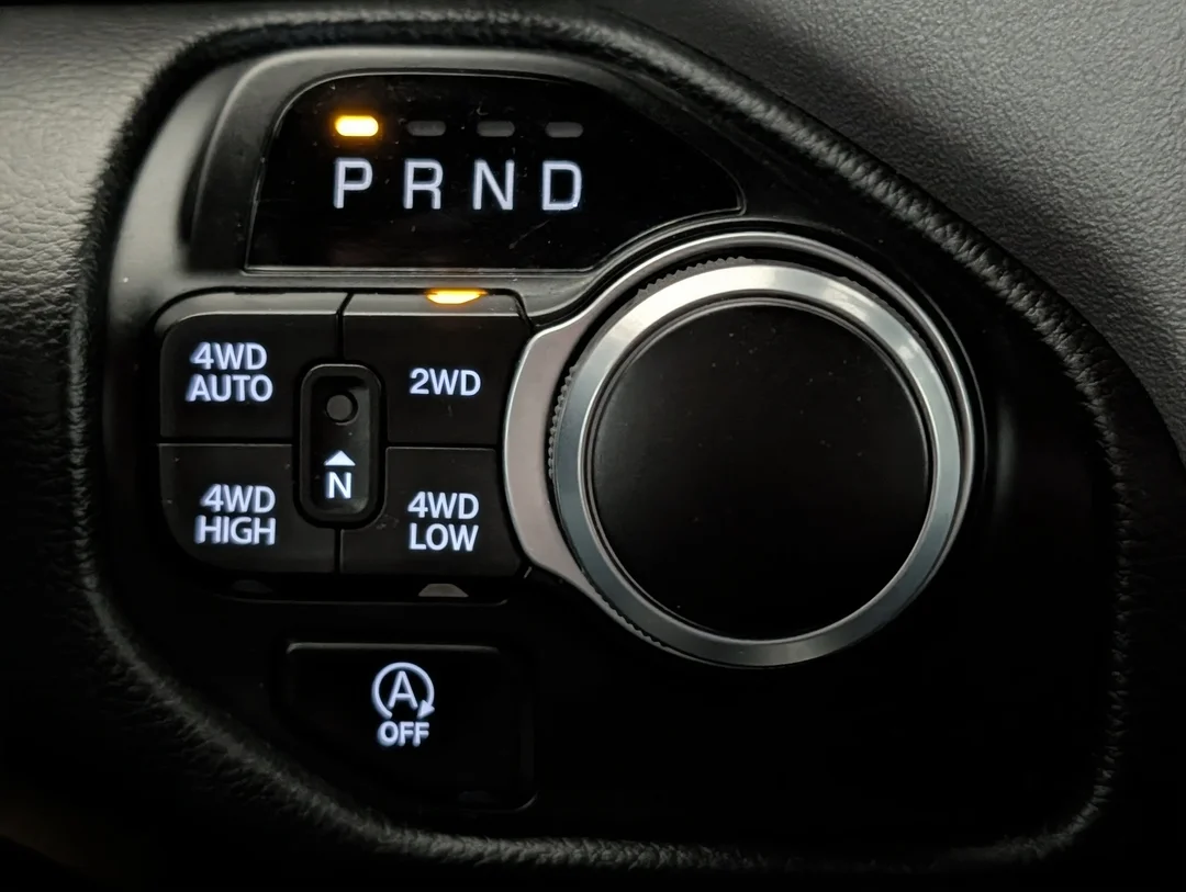 Used 2023 White RAM Big Horn - - 4x4 - 3.6L Pentastar V6 - Crew Cab - 12 Uconnect Display - Backup Camera & More! image 20