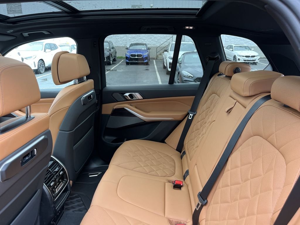 New 2026 Gray Metallic BMW xDrive40i image 23