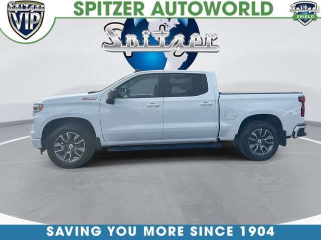 Used 2024 Summit White Chevrolet RST image 7