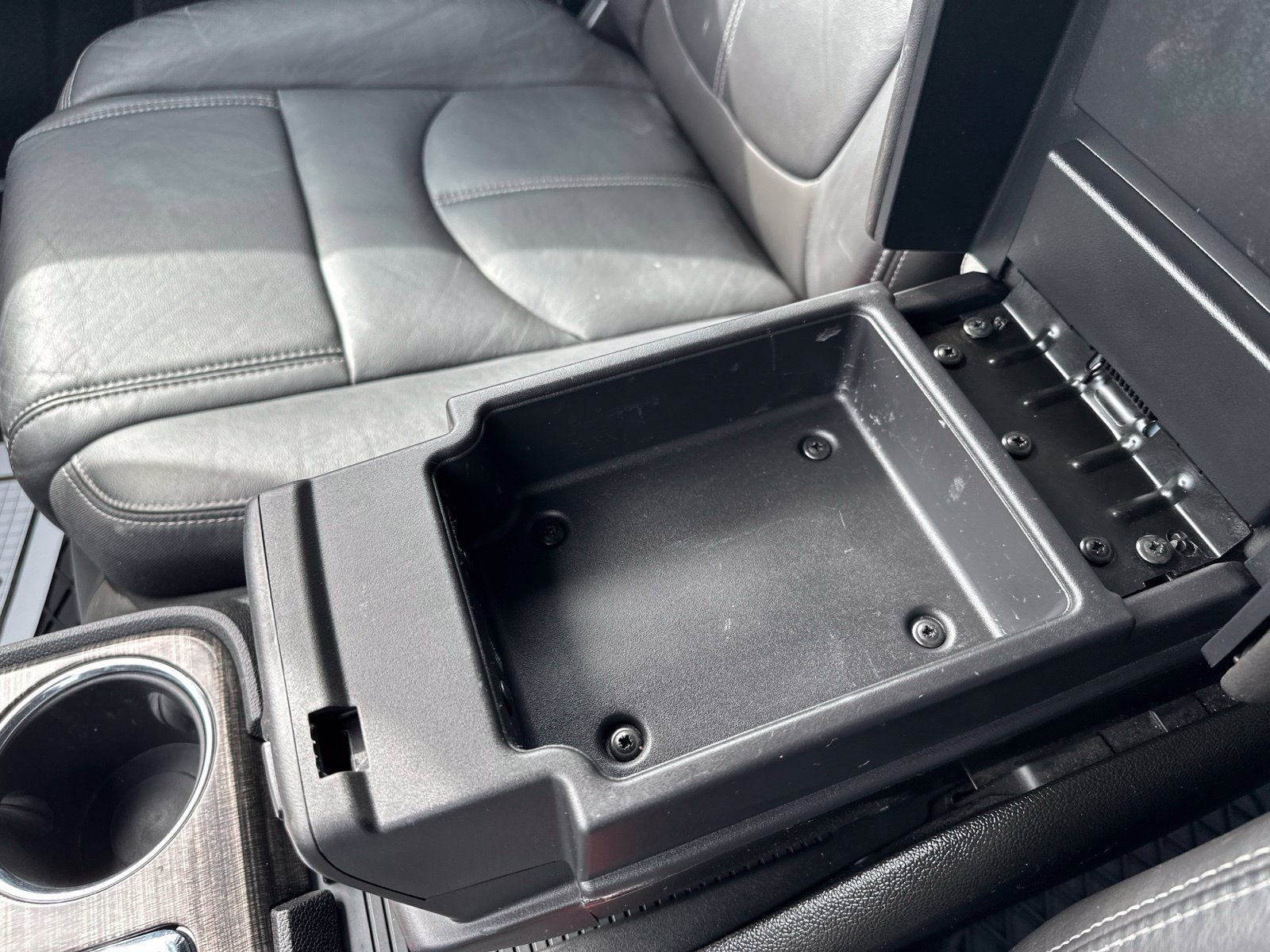 Used 2017 Silver GMC Limited image 63