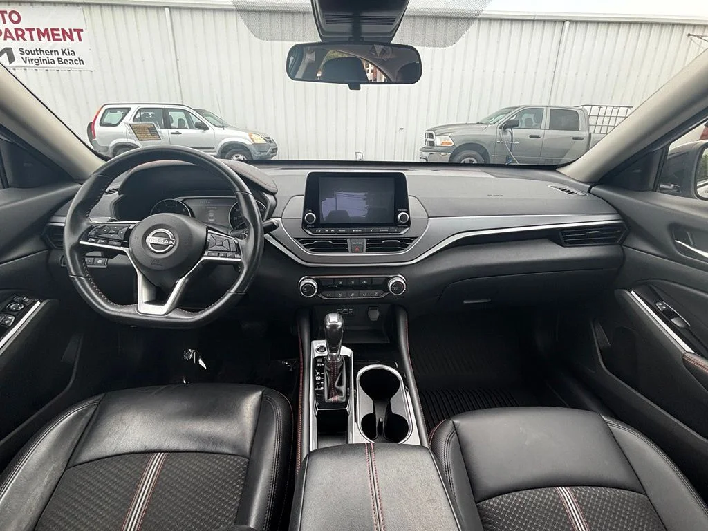 Used 2024 Gray Nissan 2.5 SR image 19