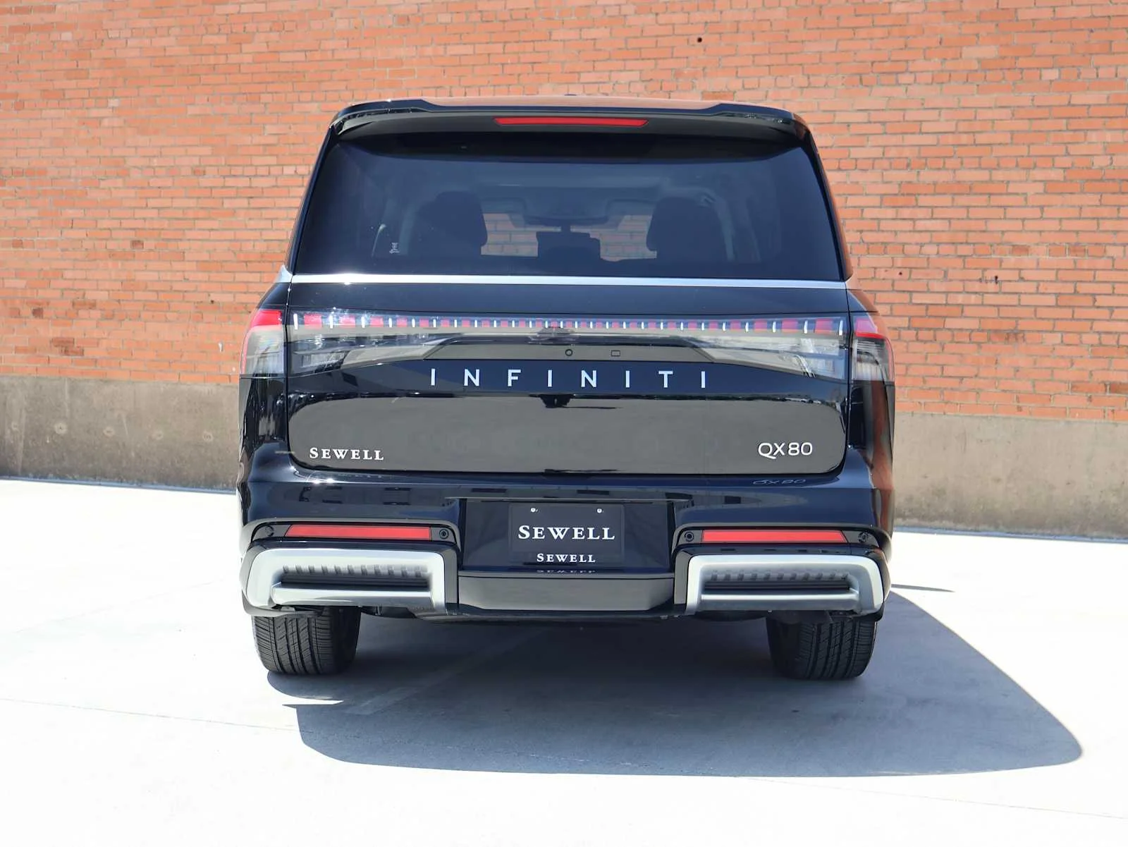 Certified Used 2026 Black Obsidian INFINITI LUXE image 8