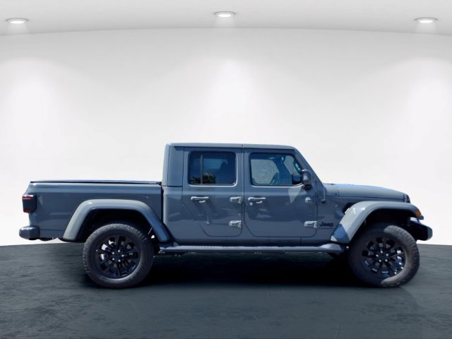 Used 2023 Gray Jeep High Altitude image 7
