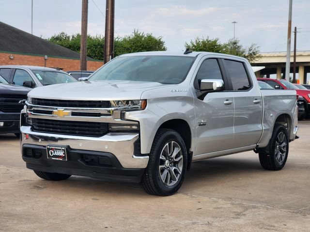 Used 2021 SILVER ICE METALLIC Chevrolet LT image 3