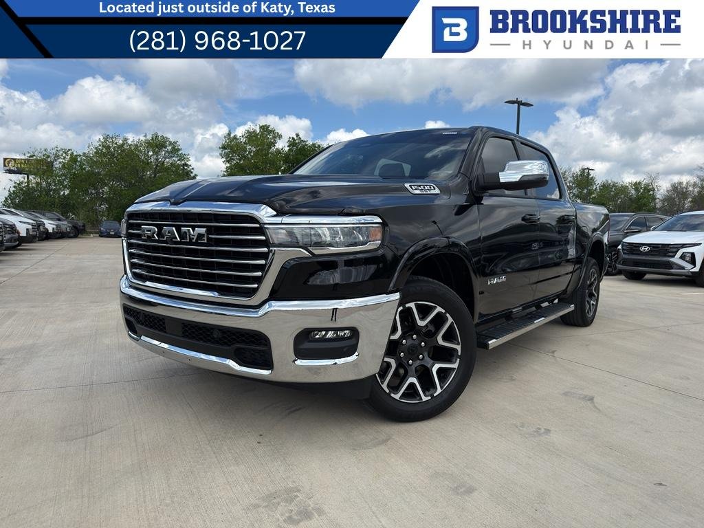 2025 RAM 1500 Laramie 4x4 Crew Cab 5'7's photo