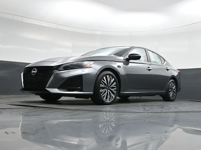 Used 2024 Gray Nissan 2.5 SV image 37