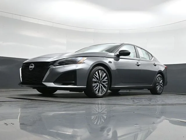 Used 2024 Gun Metallic Nissan 2.5 SV image 37