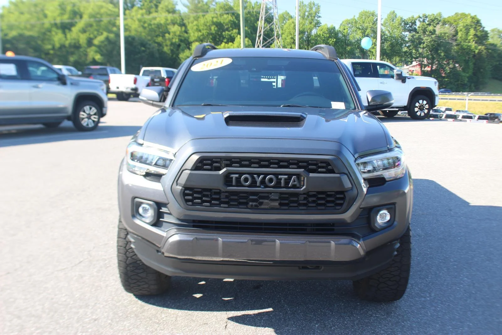 Used 2021 Gray Toyota SR image 3