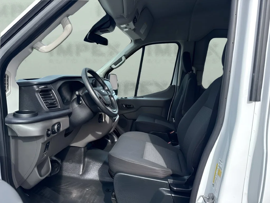 Used 2023 White Ford XL image 9