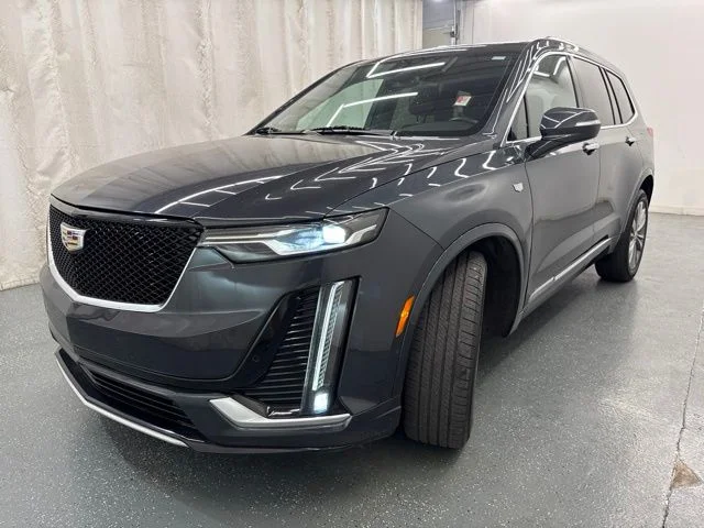 Used 2023 Green Cadillac Premium Luxury image 5