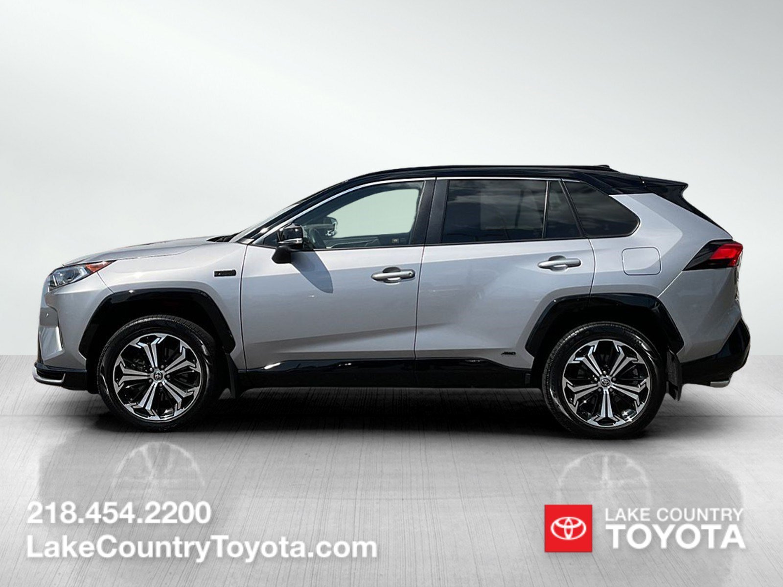 Used 2021 Toyota RAV4 XSE with VIN JTMFB3FV3MD065559 for sale in Brainerd, Minnesota