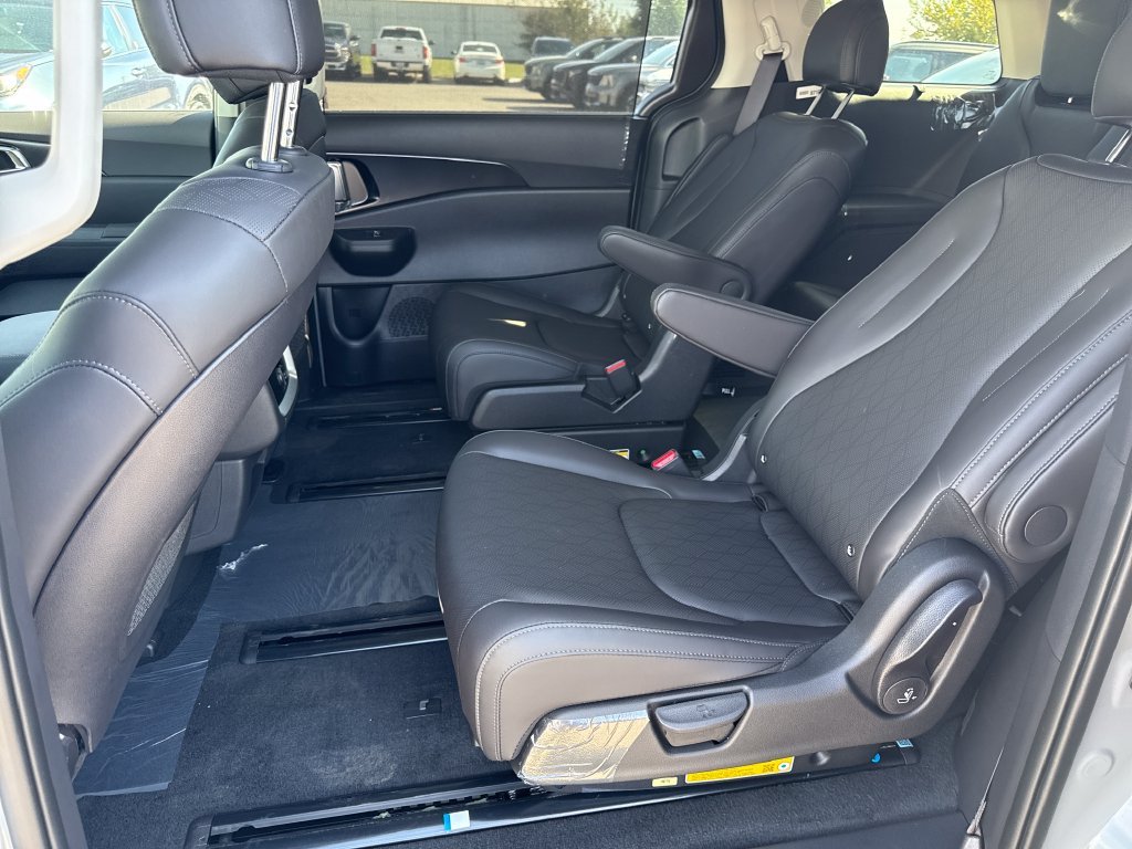 New 2027 Silver Kia EX image 14