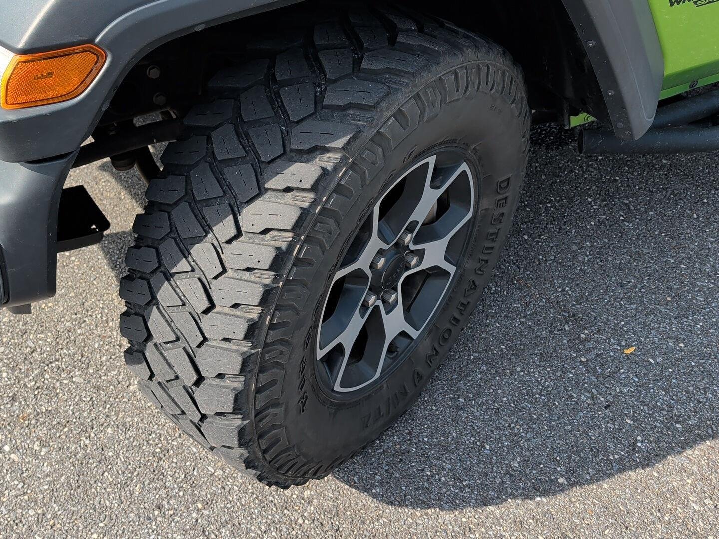 Used 2019 Mojito! Clearcoat Jeep Sport S image 13