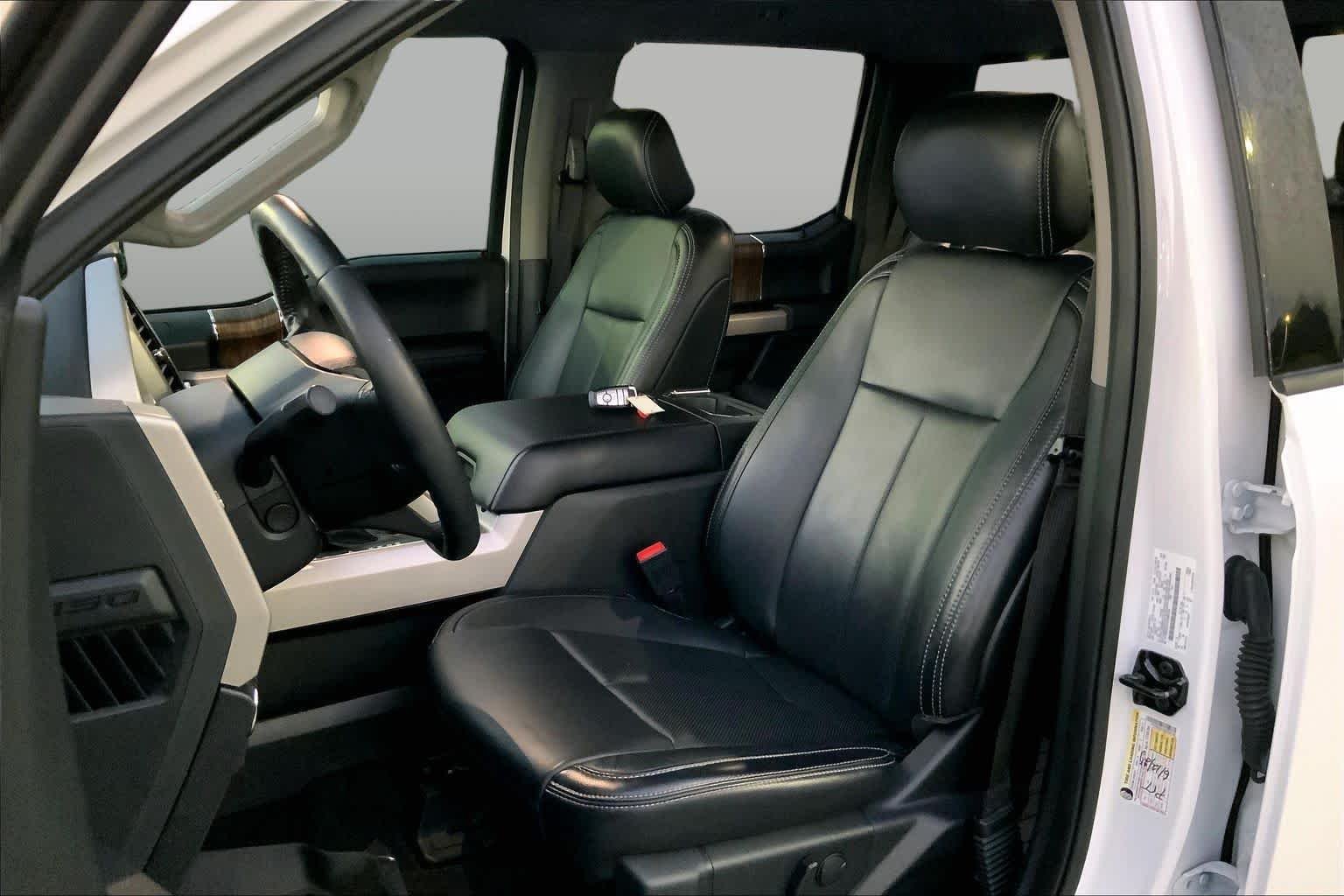 Used 2019 Oxford White Ford LARIAT image 6
