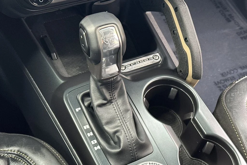 New 2025 Azure Gray Metallic Ford Badlands image 22