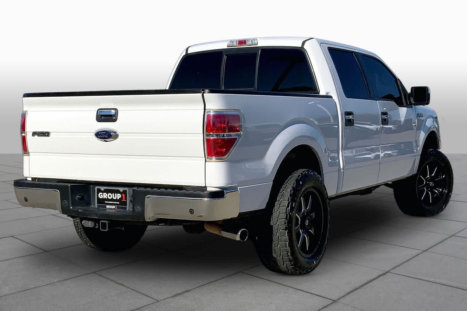 Used 2014 Oxford White Ford XLT image 12