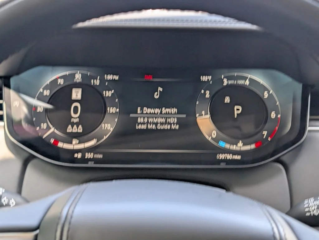 New 2023 Eiger Grey Land Rover SE image 12