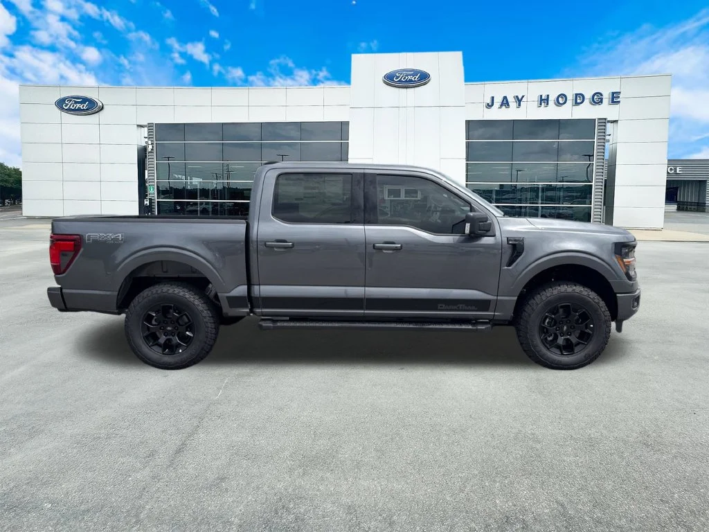 New 2026 Carbonized Gray Metallic Ford XLT image 7