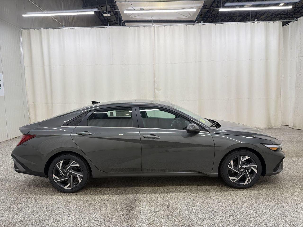 New 2026 Amazon Gray Hyundai Limited image 5