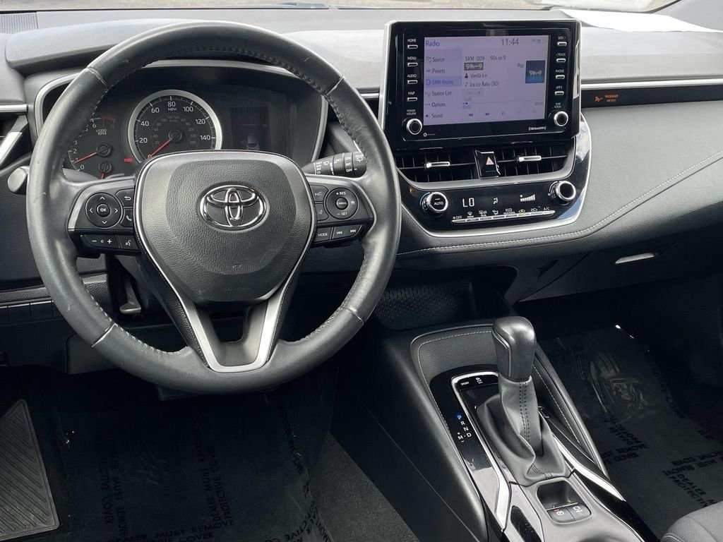 Used 2020 White Toyota SE image 8