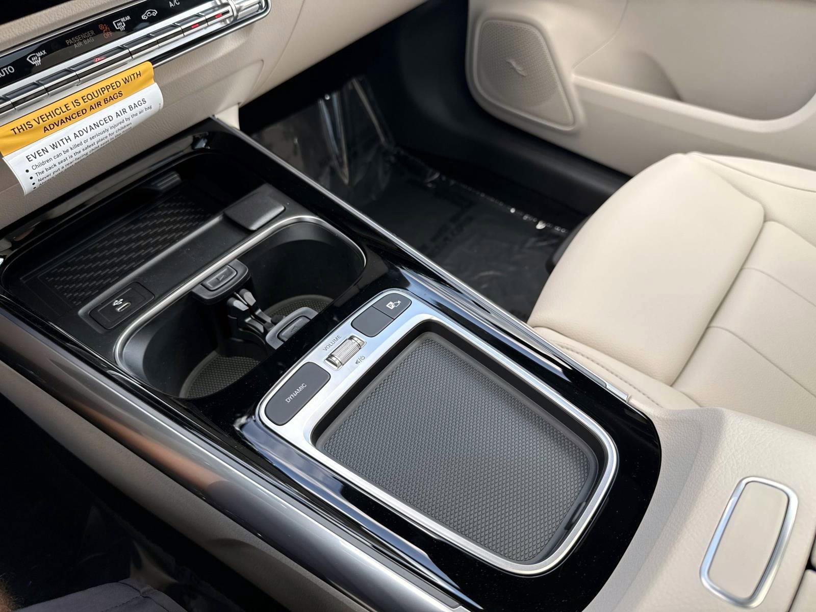 New 2026 Gray Metallic Mercedes-Benz 250 4MATIC® SUV image 30