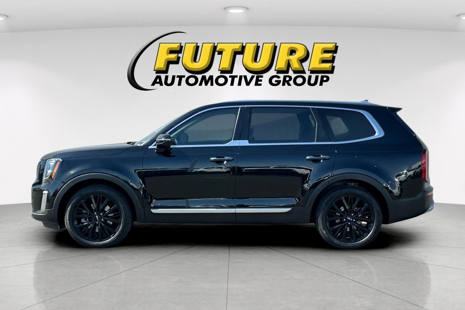 Used 2022 Black Kia SX image 7