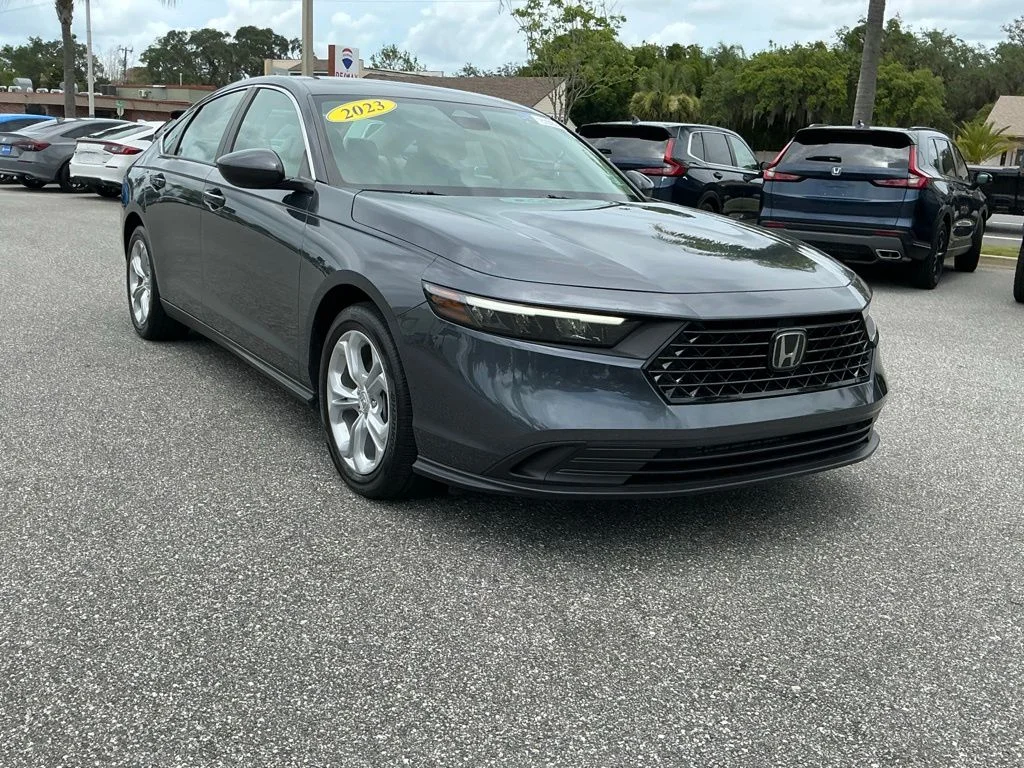 Used 2023  Honda LX image 16