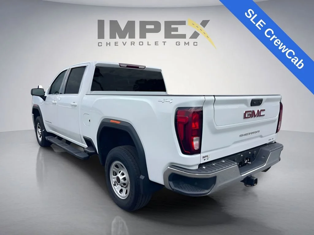 Used 2023 Summit White GMC SLE image 3