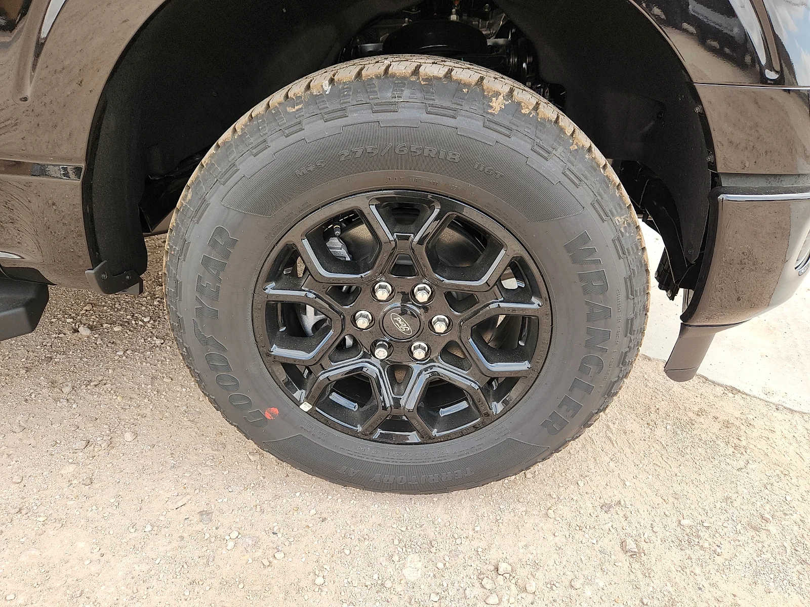 New 2026 Agate Black Metallic Ford XLT image 9