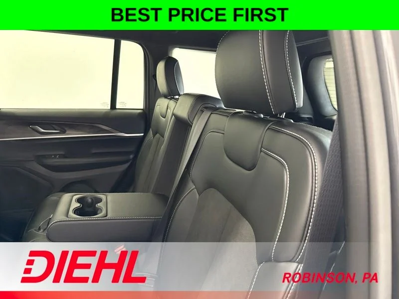 New 2026 Baltic Gray Metallic Clearcoat Jeep Altitude image 17