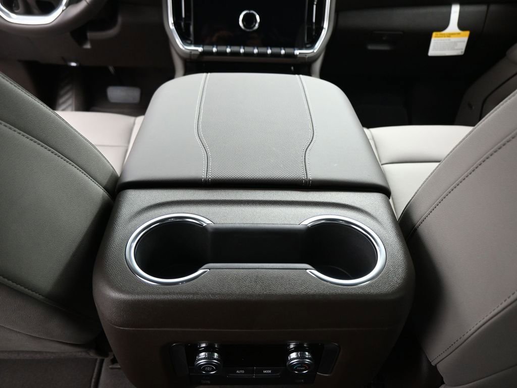 2026 GMC Yukon Elevation - Photo 23