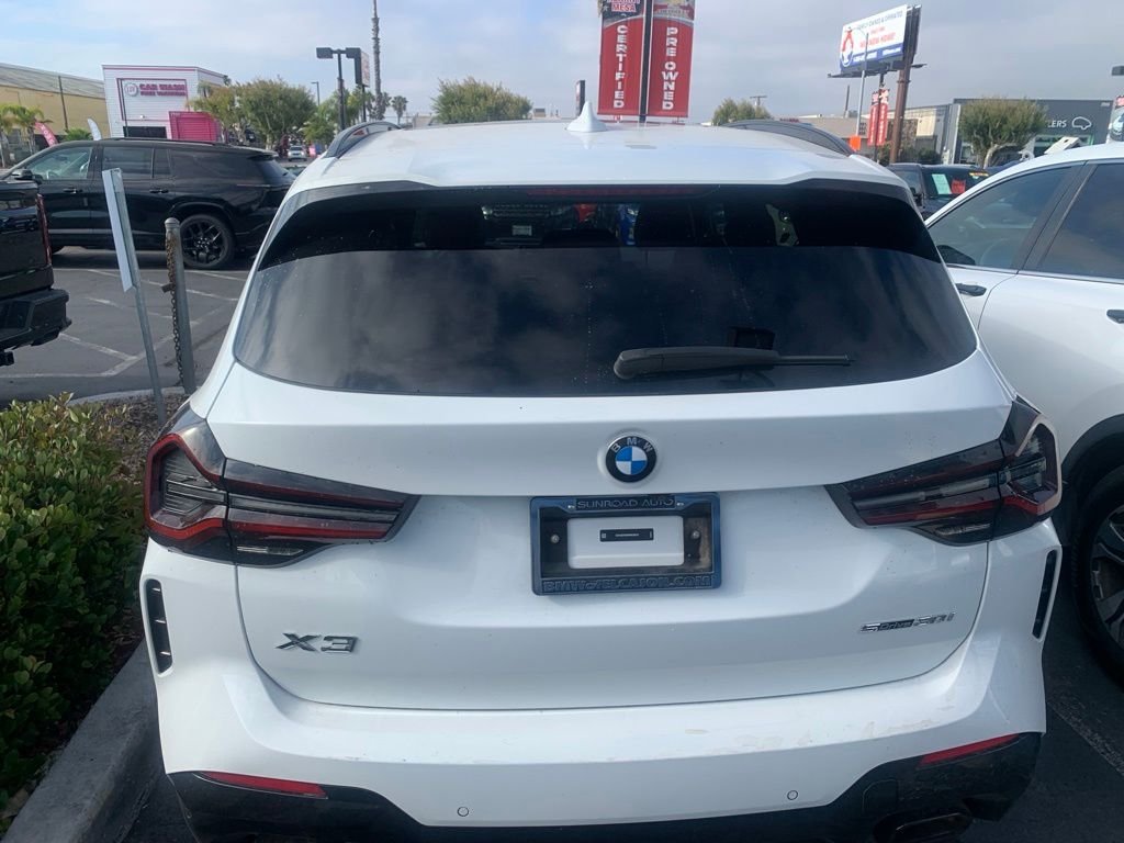 Used 2024 White BMW sDrive30i image 6