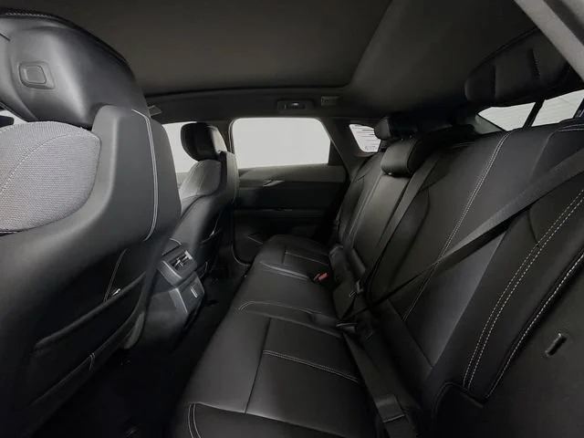 2027 Cadillac OPTIQ Sport - Photo 8